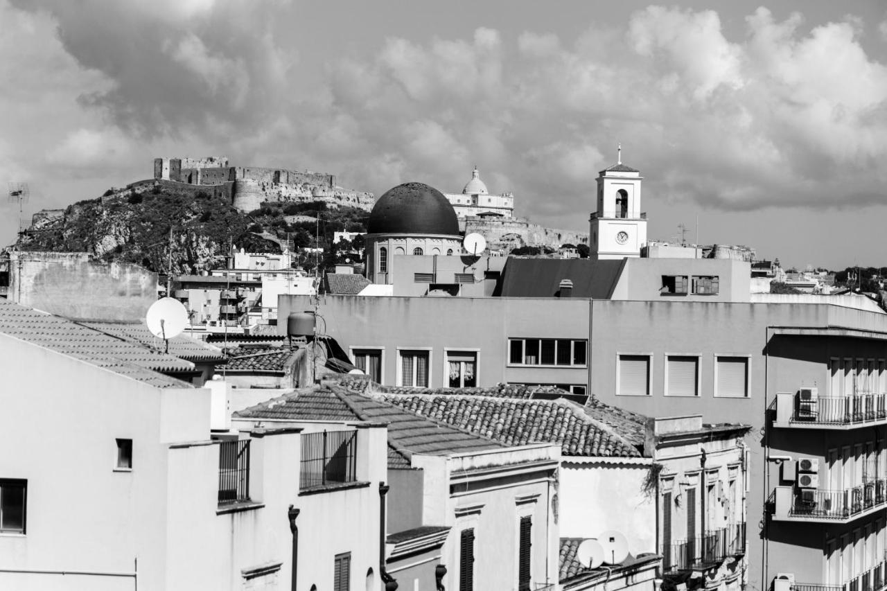Liberty Palace Milazzo Bagian luar foto