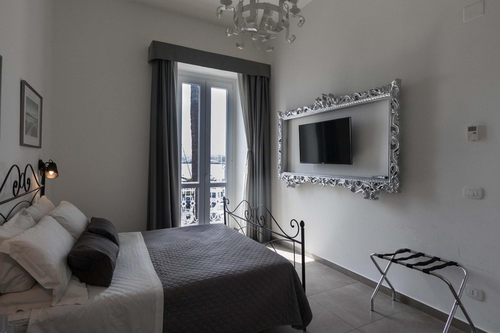 Liberty Palace Milazzo Bagian luar foto
